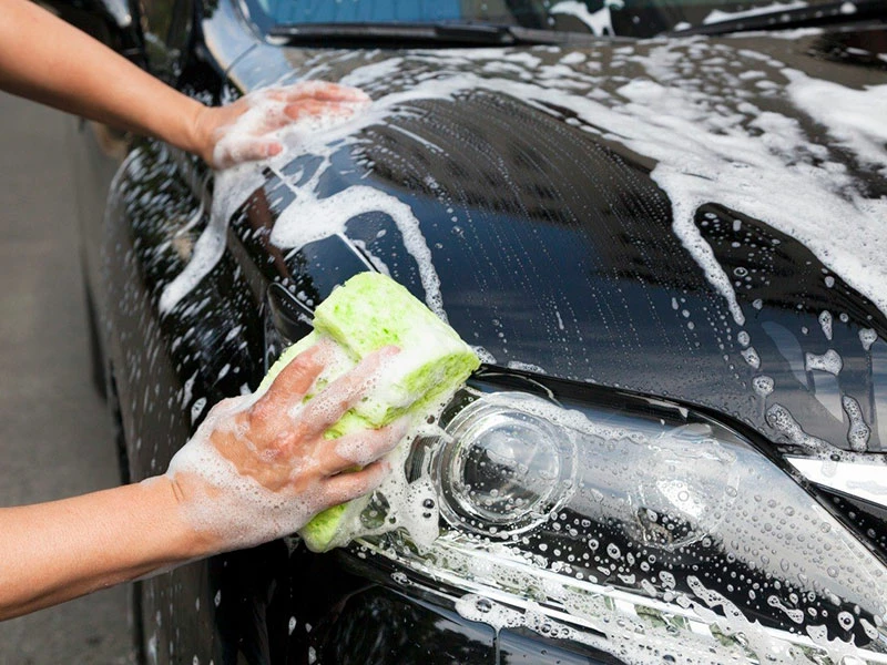 Новые штрафы: где теперь нельзя мыть машины 