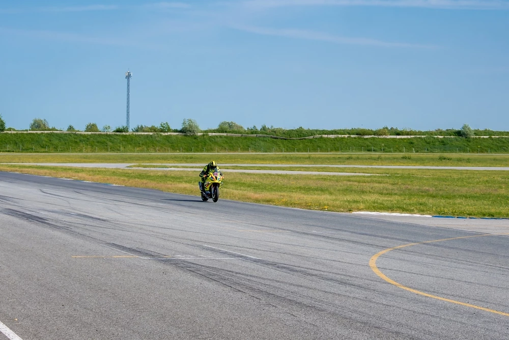 Продажу питбайков подросткам хотят ограничить