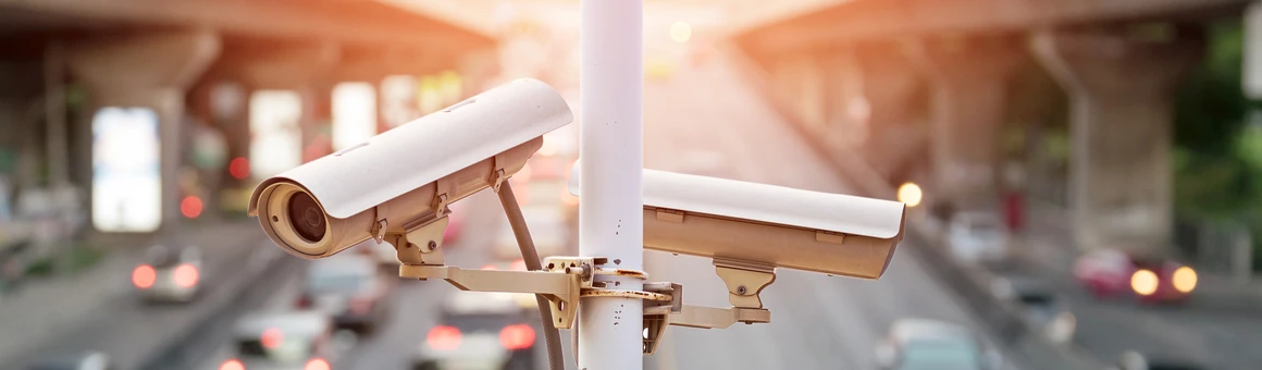 ГИБДД: миллионам москвичей выписали штрафы за ремень и телефон