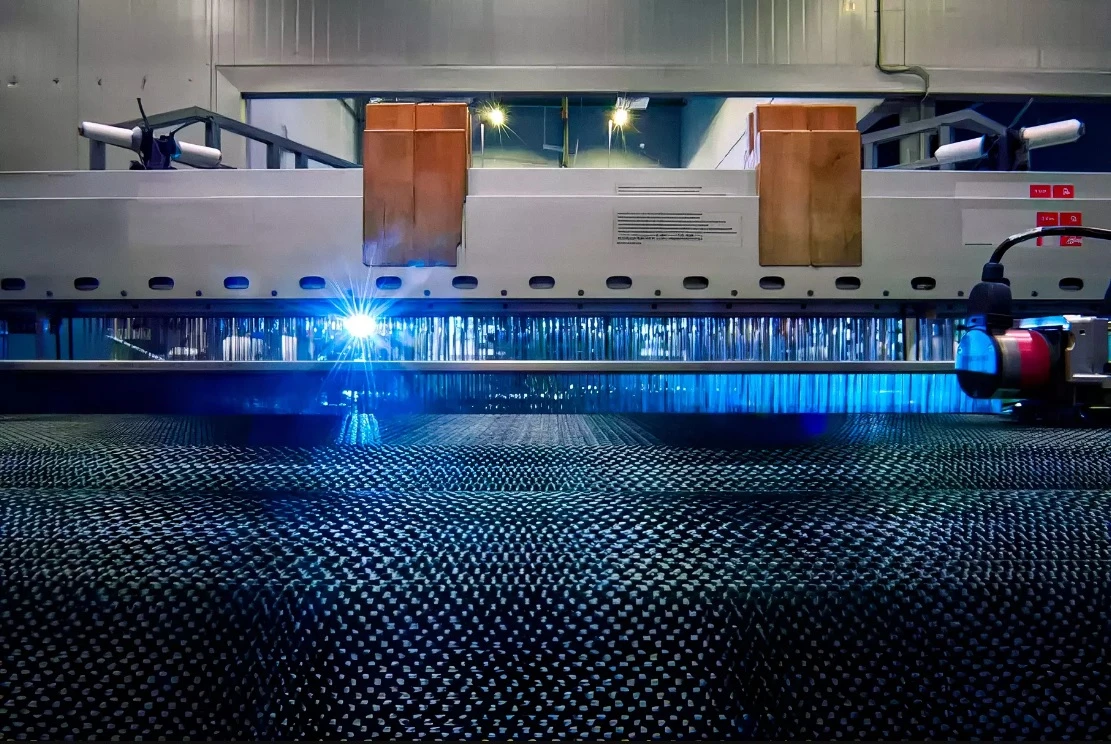 Дороги из резины начали строить в Москве