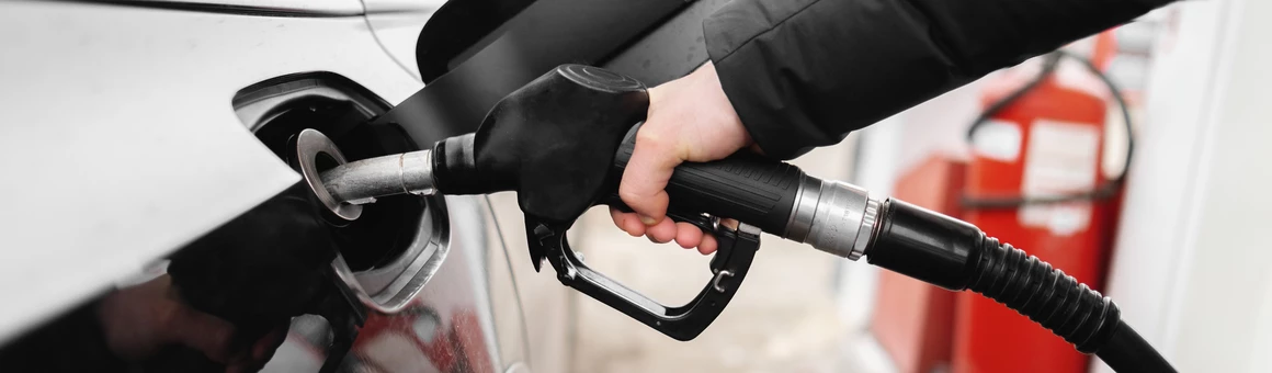 На АЗС можно не только заправиться, но и получить штраф