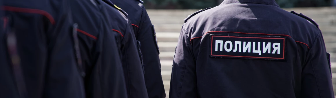 Имеет ли право участковый остановить водителя для проверки документов?