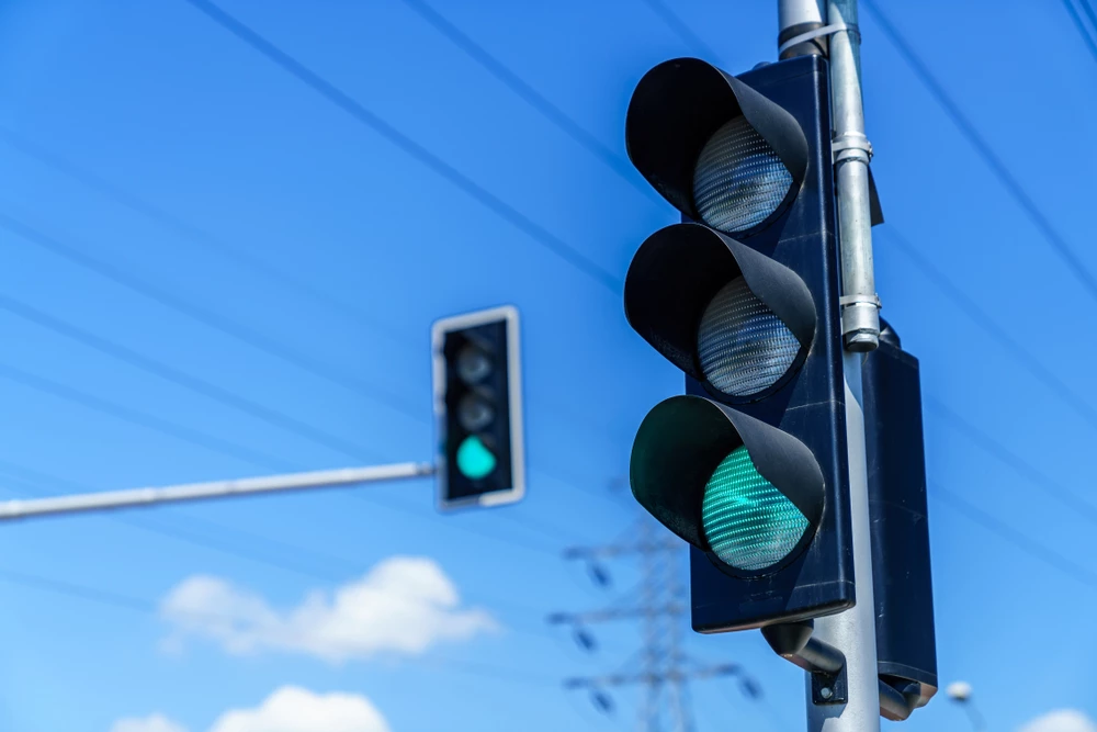 Светофоры Москвы начнут передавать данные в смартфоны
