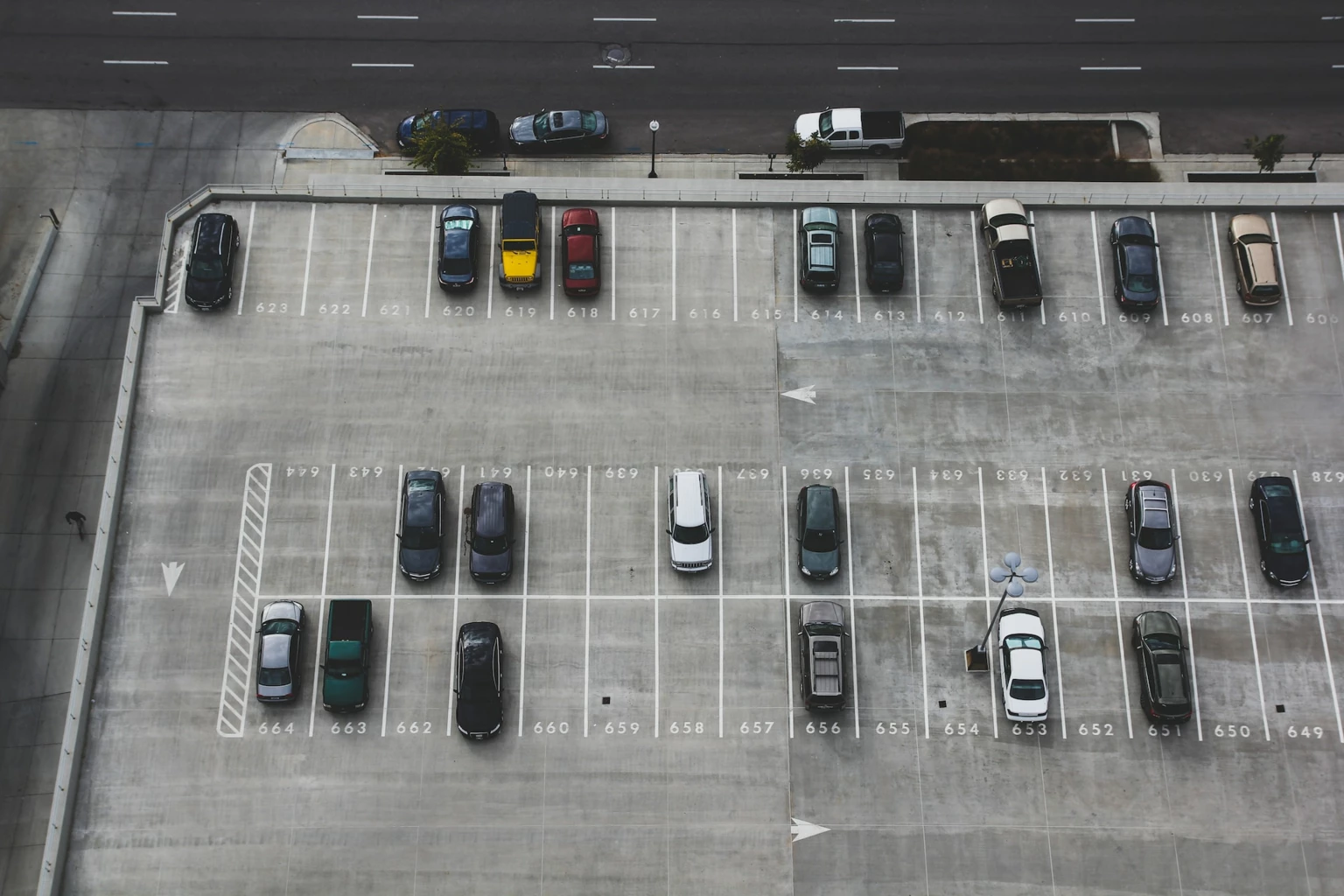 Новая система оплаты парковки заработала в России