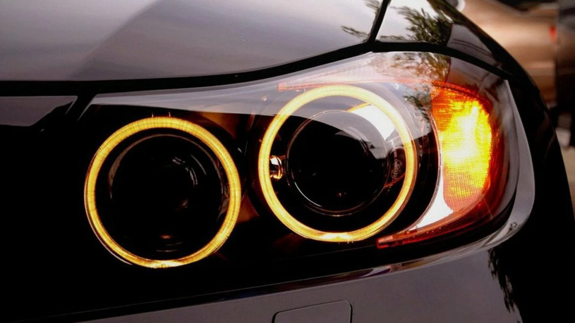 Россияне начали избавляться от премиальных автомобилей