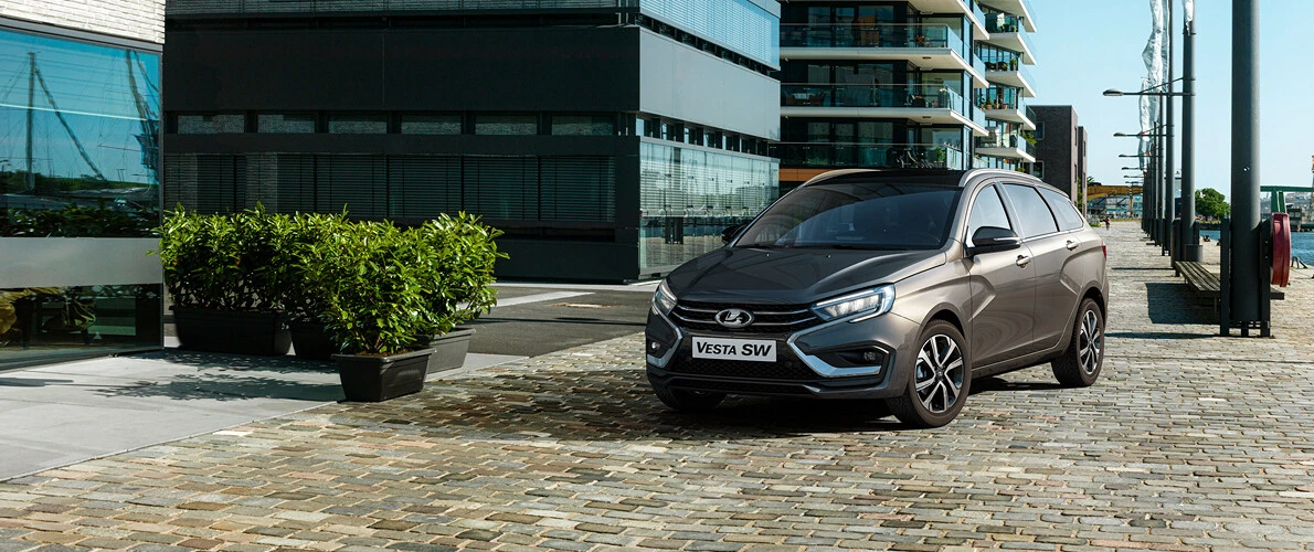 В каких регионах депутаты так и не пересели на отечественный автопром