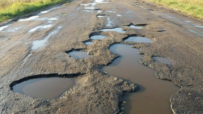 В России могут вырасти штрафы за плохое состояние дорог